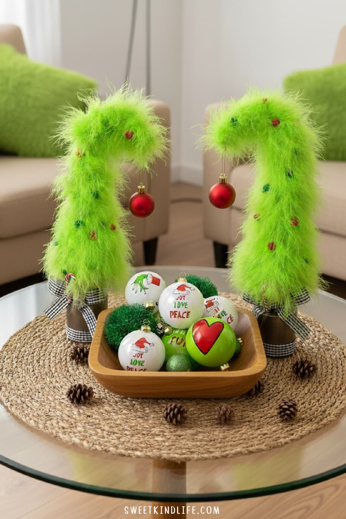 coffee table christmas decor with a Grinch theme